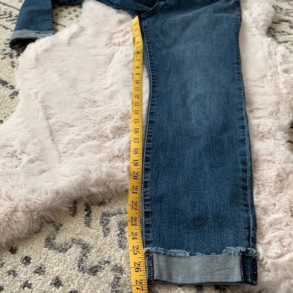 Kut from the Kloth High Rise Distressed Skinny Crop Jeans Size 8 - Picture 12 of 12